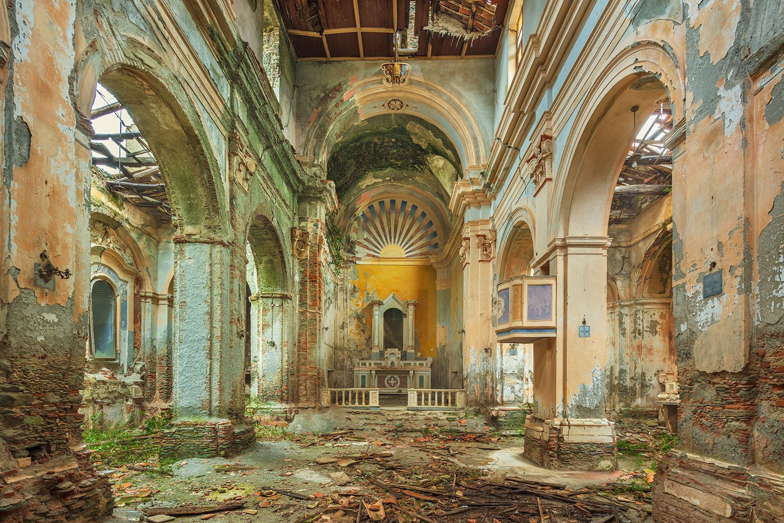Forgotten church with radiating apse decoration in Italy