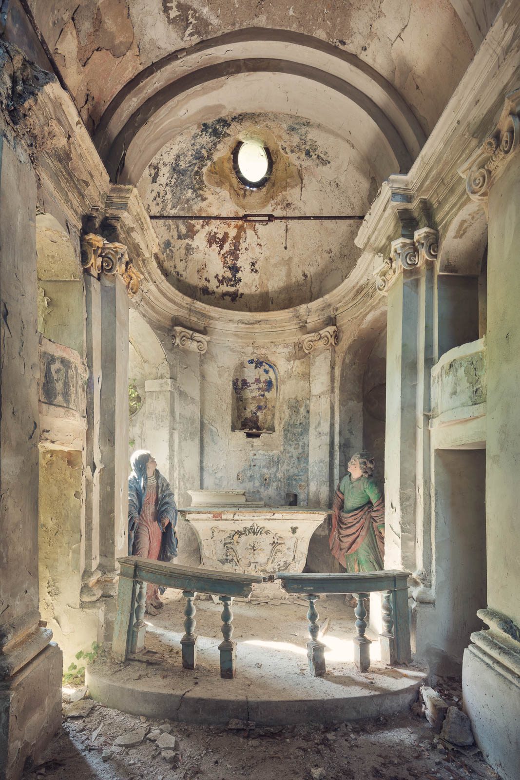 Chapel with two statues at the altar in Italy