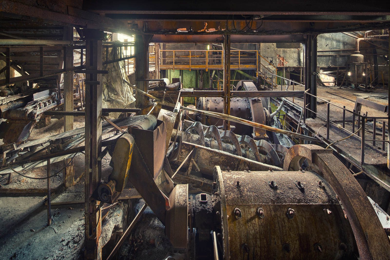 Interlocking conveyor machinery in a decommissioned mine in Italy