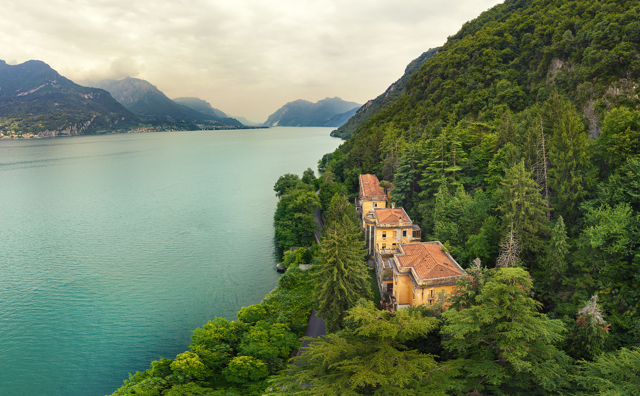 Ehemaliges Ferienlager (Colonia) am Lago di Como, Italien