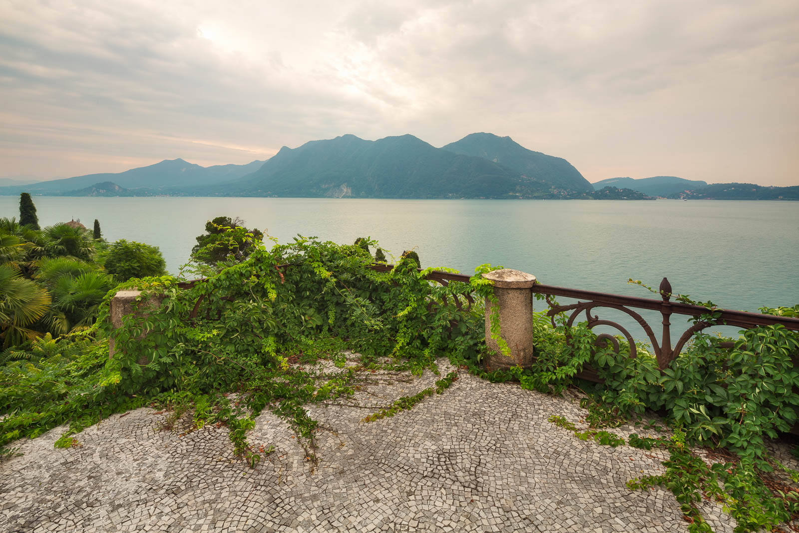 Vergessene Gärten der Villa Poss am Lago Maggiore, Italien
